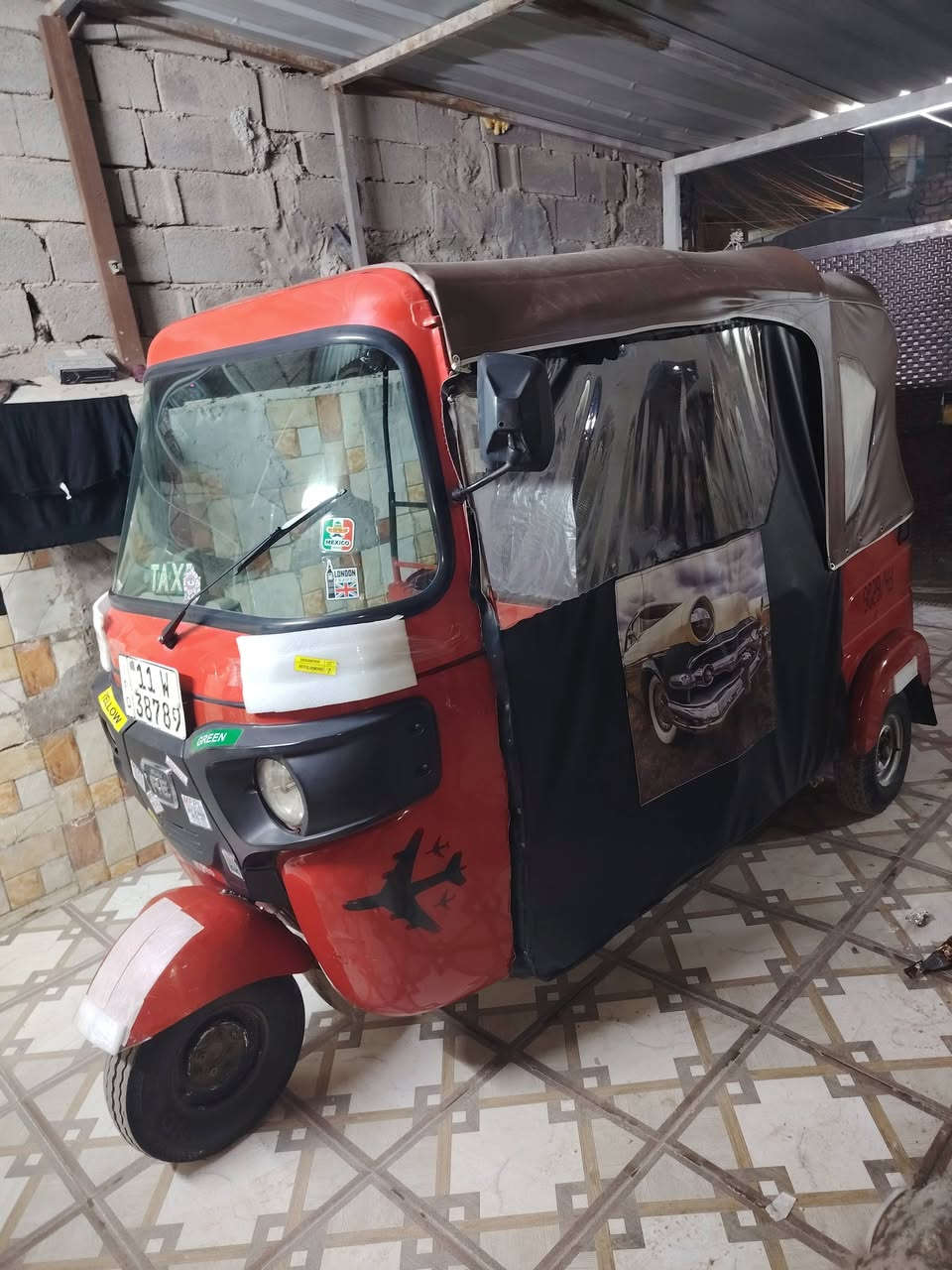 سلام عليكم تكتك موديل 2021 جازه منكلشي كبل للشارع تراي كهربائيات تأيرات بس هاي البلغ ظربه بضيع ولباقي كفاله  بغدادالمكان الطالبيه شقق تحويل مباشر سعرها 7600 وبيها مجال للشراي الاستفسار عل رقم ***********
