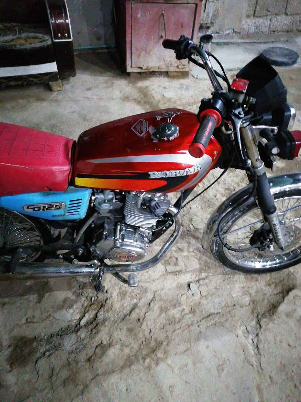 سلام عليكم دراجه اربعه كير موديل عشرين مكاني كوت***********
