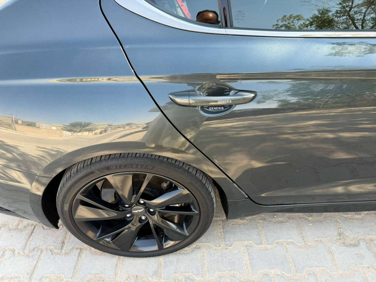 ياالله
Genesis g70 3.3t V6 sport prestige 

موديل 2023

سبورت برستيج أعلى فئة 

بانوراما/ 4كامرات/ تدفئه +تبريد كشنات  /داتاشو/ جنطة شفط / تدفئه ستيرن / داخل شامو كنتار  / كارت تشغيل/يعني اعلى مواصفات G70

لون زيتوني طوخ 

حادث موضح بالصور 

واجه بيها كلير من امريكا 

شواصي مكفوله لغود مكفوله

بدون رقم 

مكاني كربلاء
السونار مرفق مع المنشور
تقرير الكارفاكس يذكر اثر شخوط طفيفة تبديل جاملغ + كلير بدون حادث يذكر

تم تنزيل السعر  بسبب الضروف السعر 185

***********
