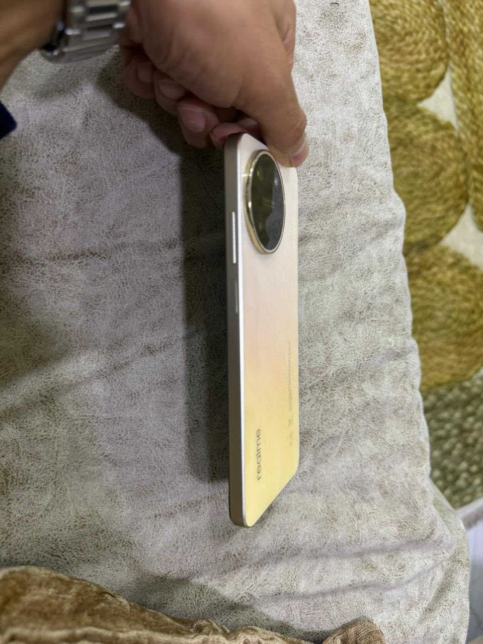 ريلمي 11
ذاكرة 256
بطارية 5000
كامره 108 ميگا بكسل
السعر ١٧٠ وبي مجال
مكاني كوت حي الجامعه
***********
