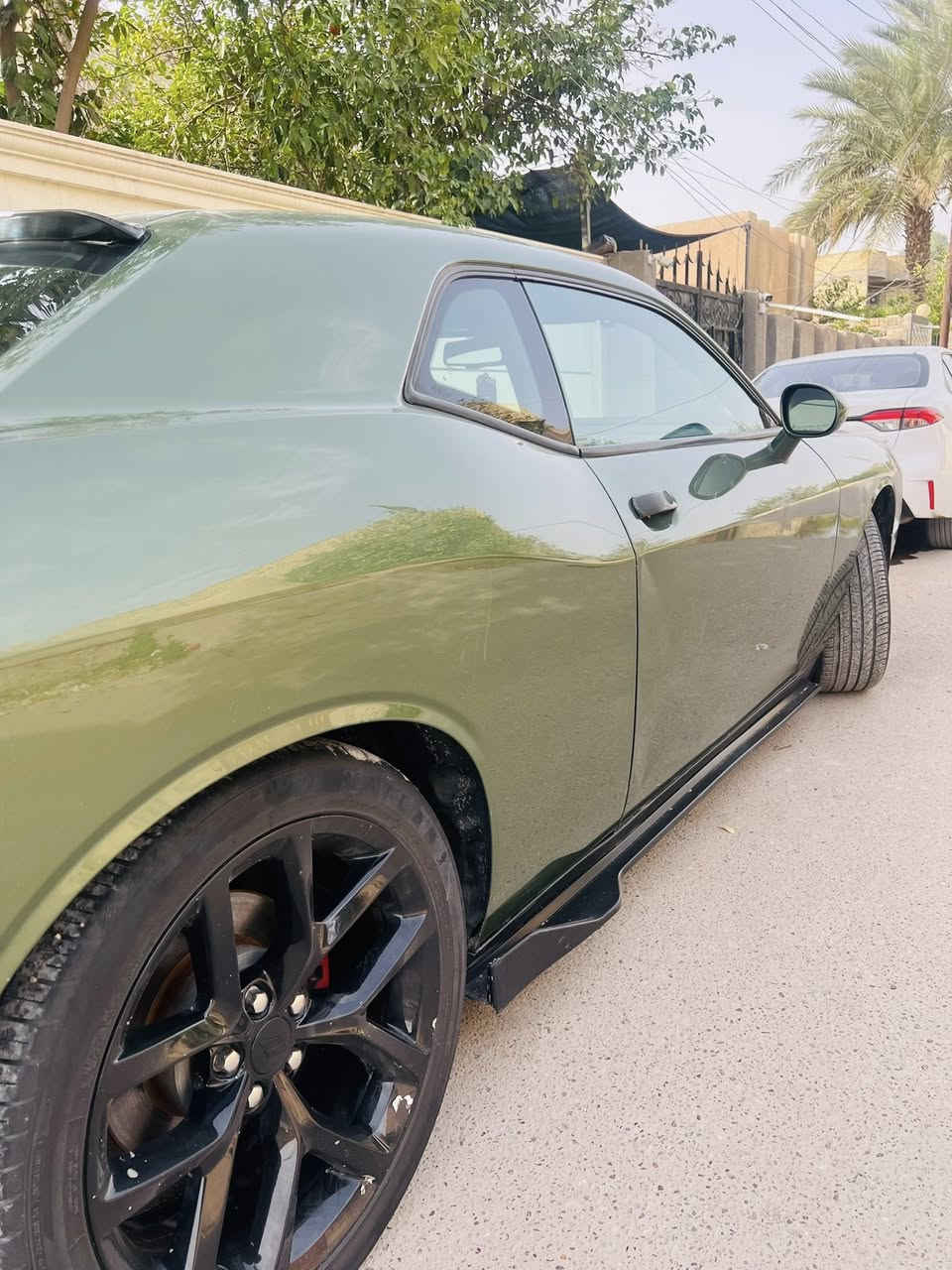 � للبيع – دودج جالنجر 2019
لون زيتوني مميز 💚

▪️ الموديل: 2019
▪️ الممشى: 60 ألف ميل
▪️ اللون: زيتوني ميتاليك
▪️ الحادث: فقط جاملغ (ضرر خفيف) وايسر بارد بي فقط الامامي

▪️ السنوار: موجود
▪️ رقم: أربيل
▪️ الملكية: باسمي جاهزة للنقل

السيارة نظيفة جداً وحالتها ممتازة

جاهزة للفحص بأي مكان 👌

📞 للاستفسار: (***********)

