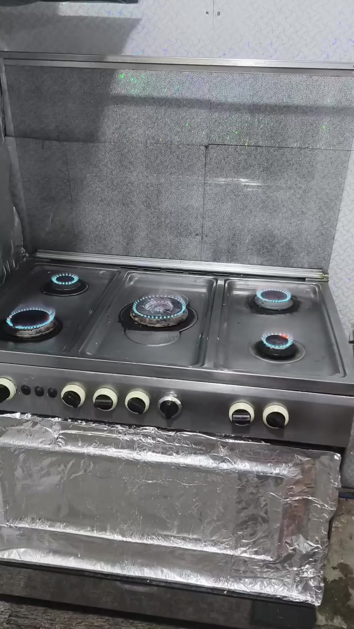 طباخ جميع العيون والفرن شمعتين شغال لكن فقط جامه خارجيه مكسوره وداخليه مابيه شي بسعر مناسب


**إذا كنت صاحب هذا الإعلان وتريد حذفه لأي سبب، رجاءا أرسل رسالة إلى الدعم الفني**