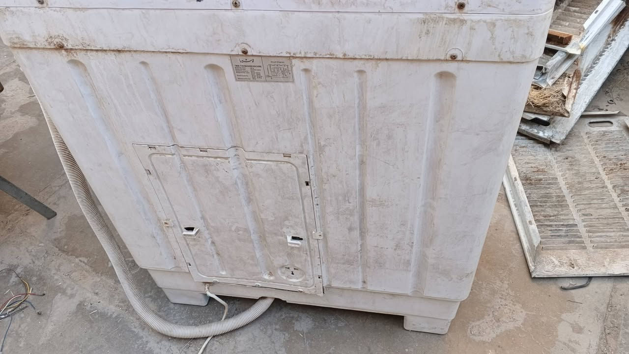 غساله للبيع السعر 50 كربلاء رقم ***********
