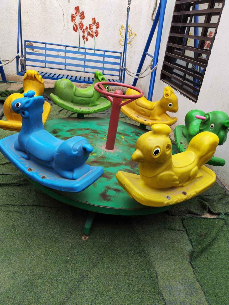 السلام عليكم أغراض روضة للبيع اسعار مناسبه جدآ يمكنكم التواصل على الرقم او الواتساب ***********
