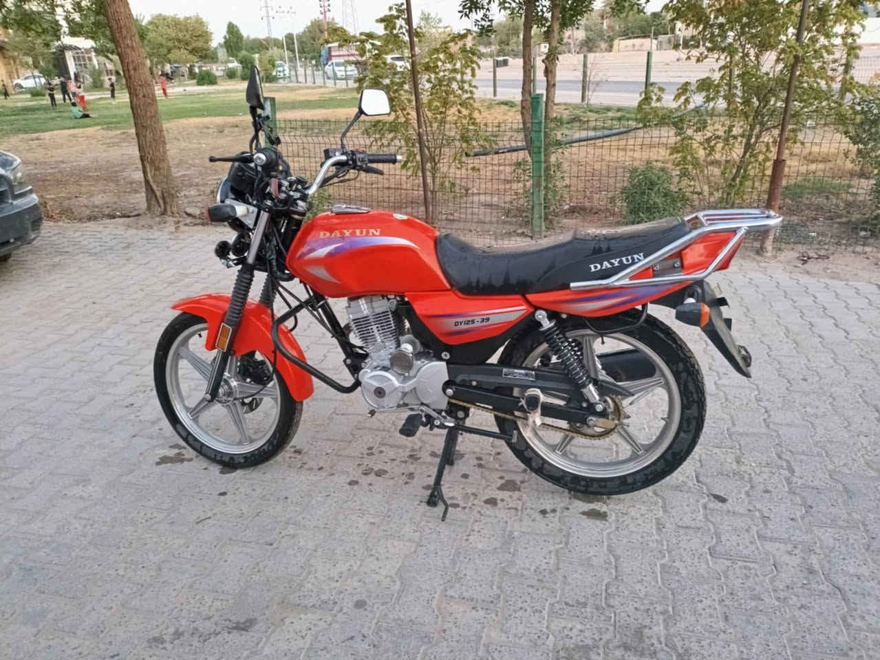 دراجة دايون للبيع اصولي
سنوية ولوحات  دراجه كامله
سعر 1600 وبيه مجال قليل
الرقم ***********
***********
