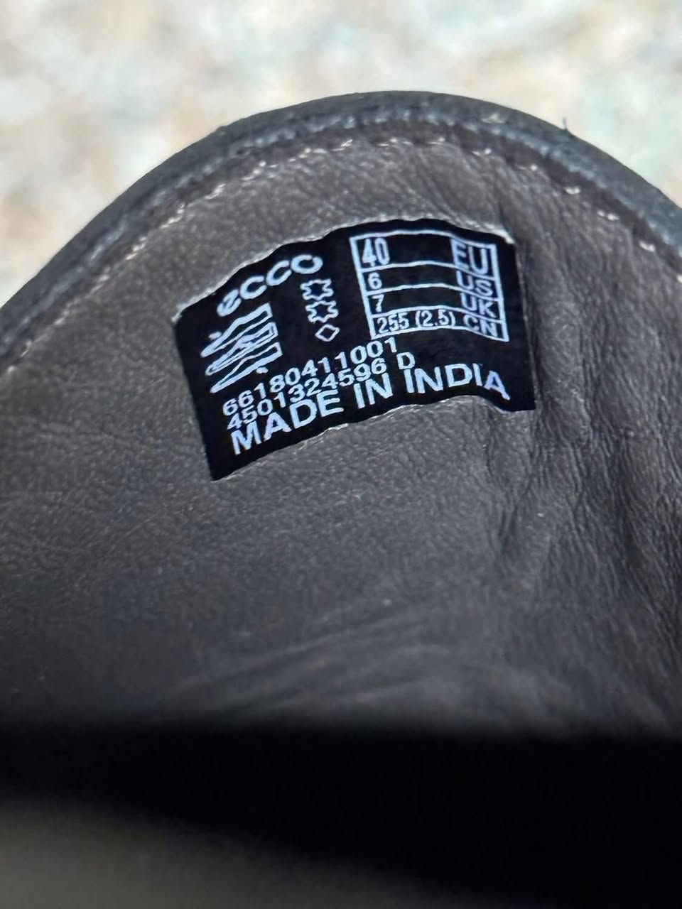 حذاء ecco اورجينال غير مستخدم نضافة 100‎%‎

قياس : 40
طول القدم : 25

MAED IN INDIA

———————————————-

يوجد توصيل 🚚 ( بغداد - محافظات العراق )

☎️رقم الهاتف : ***********

للحجز - دايركت
