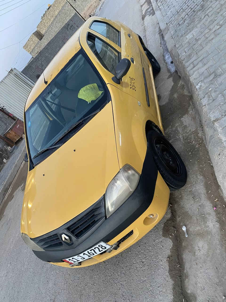 سلام عليكم رينو لوكان للبيع موديل ٢٠٠٩سياره خير من الله مكينه وكير بيه تخم تاير صدر امامي كامل جديد السياره جاهز للأخير عوزه بس تبريد بيه تصليحات خياس ومكانات صبغ ما بيه ضربه لاستفسار *********** مكاني مدينه الصدر غير متواجد ع الفيس
