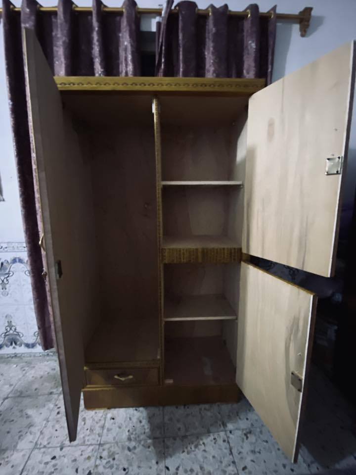 سلام عليكم كنتور للبيع سعر 160
العنوان بغداد حي لبتول 
للتواصل ***********
