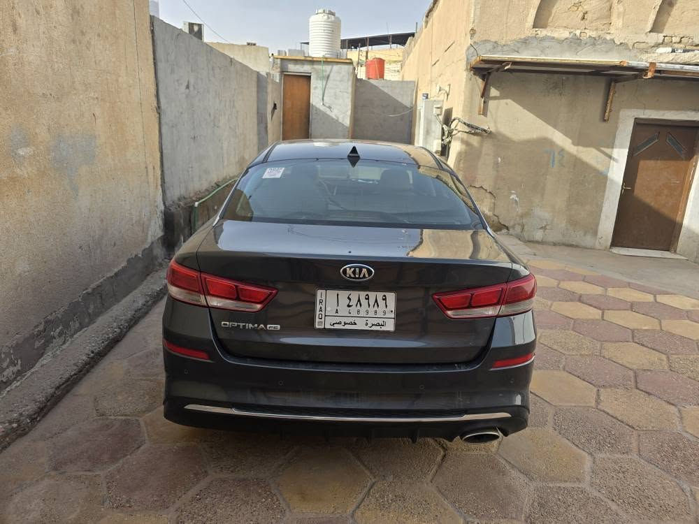 كيا اوبتيما موديل 2020 سياره جانت معوقين وهسه صاره حره شوف العين احله من الصور حداديه 80بلميه تبريد ثلج 
عنواني البصره كرمه علي اللطيف رقم *********** السعر 125 وبيها مجال البصرة, العراق
