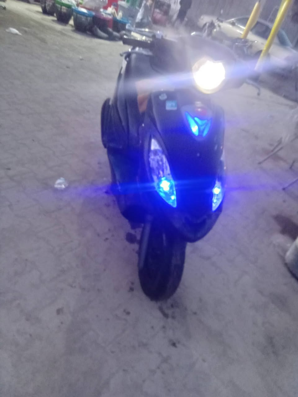 سلام عليكم درجه جديده صاره شهرين من طلعه ورقت الوكيل ويه السعر٤٥٠وبيه مجال مكاني كوفه


**إذا كنت صاحب هذا الإعلان وتريد حذفه لأي سبب، رجاءا أرسل رسالة إلى الدعم الفني**