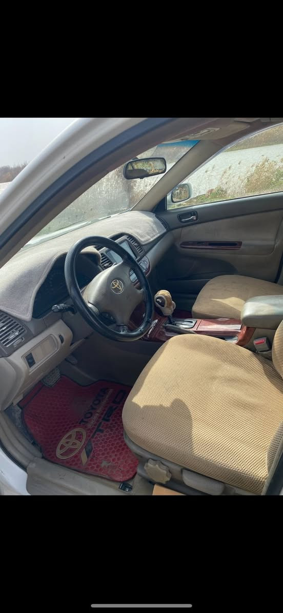 للبيع كامري موديل 2006 كراند مكينة 6 سلندر مكينة كير مكفلات تبريد شغال صدر تمام  بيهه صبغ شبر بالبونيد فقط بدون دواخل شرط  رقم دولي اربيل بسمنه تحويل مباشر ثاني يوم    صبغ بالهلال الايمن  شبر فقط بدون دواخل مكان السيارة الضلوعية الحردان. خاص ماجاوب اتصل ع الرقم. رقمي الثاني ***********
