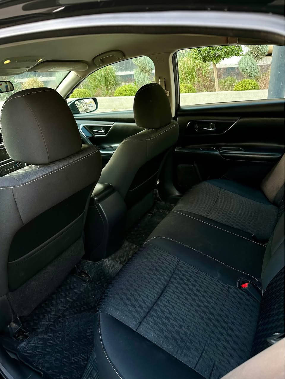 نیسان ئاڵتیما ٢٠١٨
چەمەلەخی سایەق و ڕوبعێکی بۆنید بۆیاخە بێ ناو گرتن بێ ئێرباگ سەیارەیەکی توندوتۆڵ و بێ مەسرەفە 
٨٧ مایل ڕۆشتووە ، سەنەوی تا ٢٠٢٩ تازەیە
***********
0771 9480949 السليمانية, العراق
