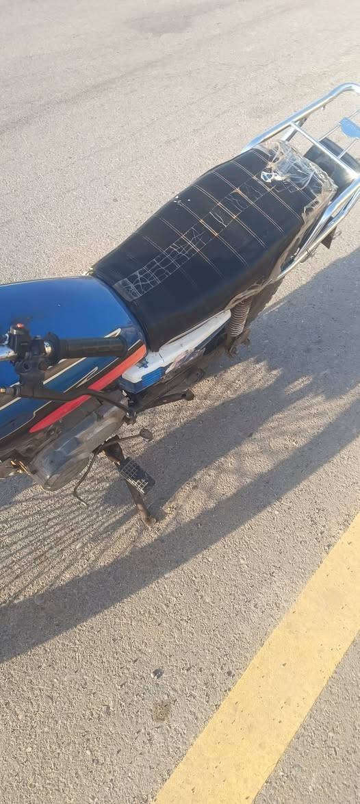 دراجه يران للبيع وتجفية المحرك جديد كامله كهربائيات وكل شيء بس ما ابيها ورق وسعر 250 وبيها مجال المكان العزيزيه ***********
