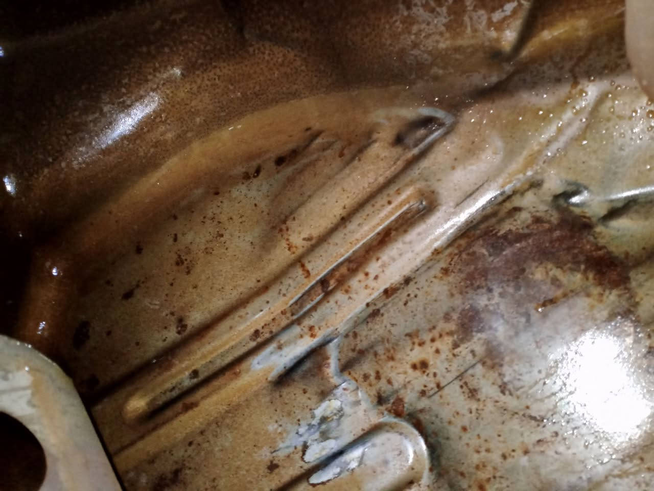 تانكي بانزين سعه 100 لتر تقريبن مال اوبترا شرط اذا بي زرف ناعم يرجع مكاني جنوب  سعر 50 وبي مجال ‏‪***********‬‏
