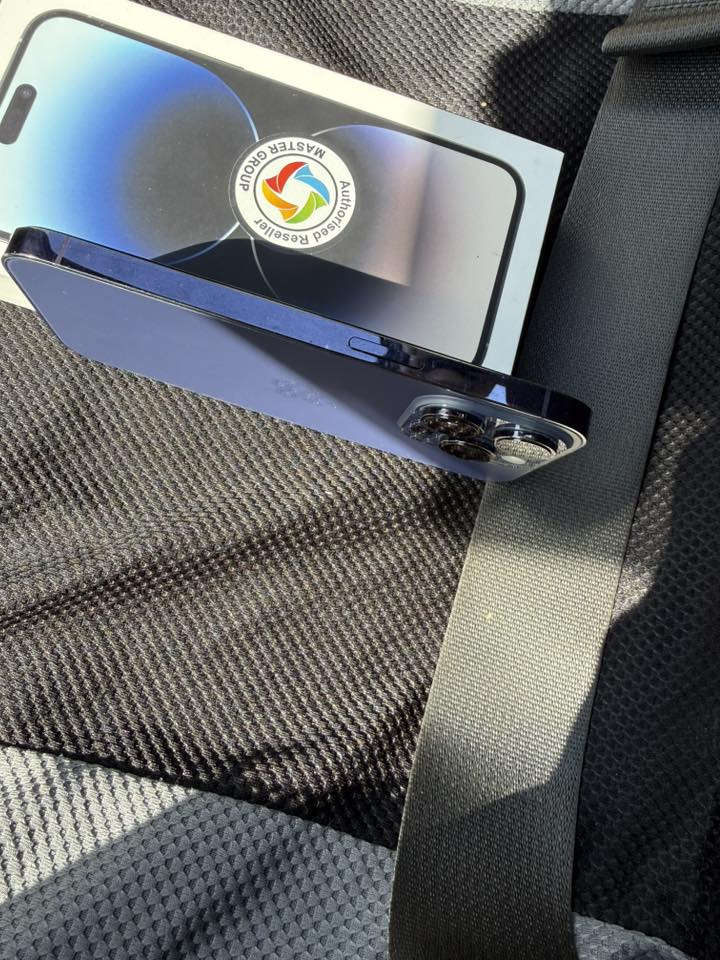 ايفون 14برو ذاكره 256 نضيف مبدل بطاريه اصليه وكاله البيع او مراوس السعر 550 بي مجال بسيط العنوان بغداد ***********
