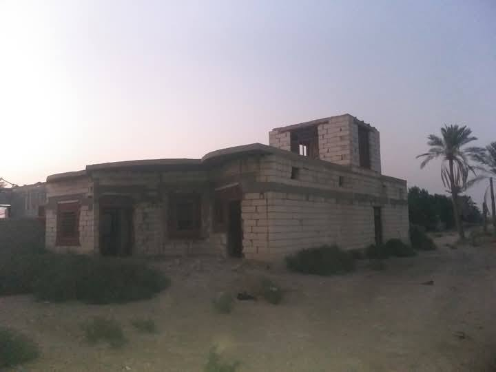 أرض زراعية للبيع خمسه دونم مع بيوت عدد 2 سوق الشيوخ كرمه بني سعيد القبس مباشر على شارع قبس كرمه مئسس ماء كهرباء واحد من مكمل سيراميك جداري ***********
