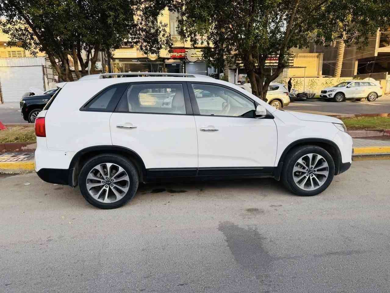 السلام عليكم سورنتو 2013شكل 15خليجي رقم سليمانية بأسمي الدولي الجديد محرك 2400دوش 7راكب 3قطع تبريد بك لايت لد حساسات امامي خلفي مري شفط تبريد بيانو 3انظمة قيادة اناره ترحيب داخليه ماشية 128الف مكفولة كفالة عامة من الصبغ والتبديل والضرر محرك كير حداديه كفالة عامة مكانها بغداد السعر 149وبيها مجال قليل للاستفسار ***********
