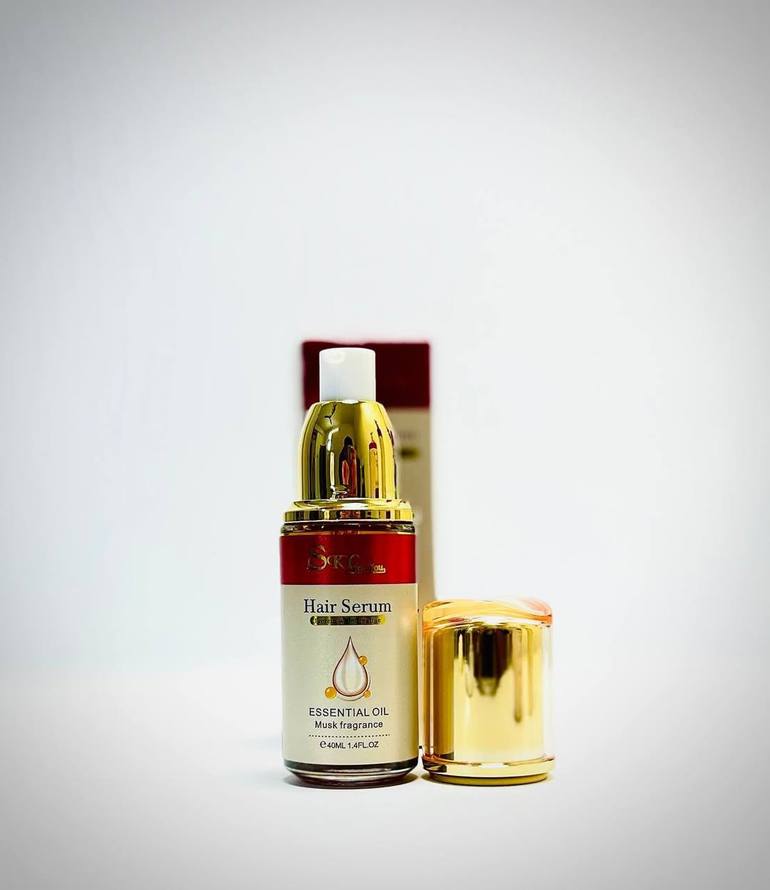 سيروم للشعر من سكاي فور يو الايطالي  sky for you 🇮🇹 بالبروتين والكرياتين 💫
علاج فعال لإصلاح الشعر ينعش ويغذي الشعر ويزيد من لمعانه يمكن لسيروم الشعر إصلاح الأطراف المتقصفة ، وتنعيم الشعر علاج تساقط الشعر المجعد الذي يسهل تمشيطه وتغذية فروة الرأس مع تجديد العناصر الغذائية للشعر ، مما يجعل الشعر لامعًا وحريريًابرائحة المسك
سهل التمشيط يتغلغل الزيت العطري في قلب الشعر لتنعيمه.قوام غير دهني خفيف وسهل امتصاصه مناسب لجميع انواع الشعر
كيفية الاستعمال: بعد غسل الشعر  ، خذي كمية مناسبة من زيت الشعر على الشعر الرطب ، ودلكي بلطف لمساعدة الشعر وفروة الرأس على الامتصاص. 
الحجم ٤٠ ملم 
#الاصلي_100


**إذا كنت صاحب هذا الإعلان وتريد حذفه لأي سبب، رجاءا أرسل رسالة إلى الدعم الفني**