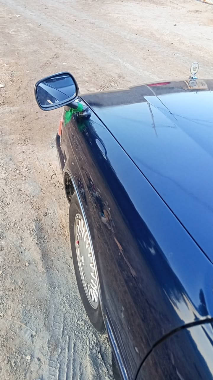 سلام عليكم ارنب موديل 2000  كاردن قطعتين رقم بصره نكليزي سنويه 2030 سنويه اب اسمي  الستفسار اتصل  ***********
