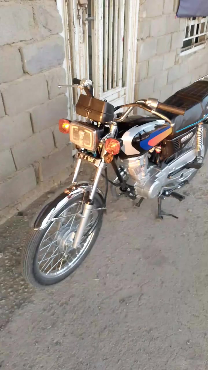 متوفر دراجه البيع موديل 16والغراض 2026
السعر 800
الاتصال ع هذا رقم
***********
***********
