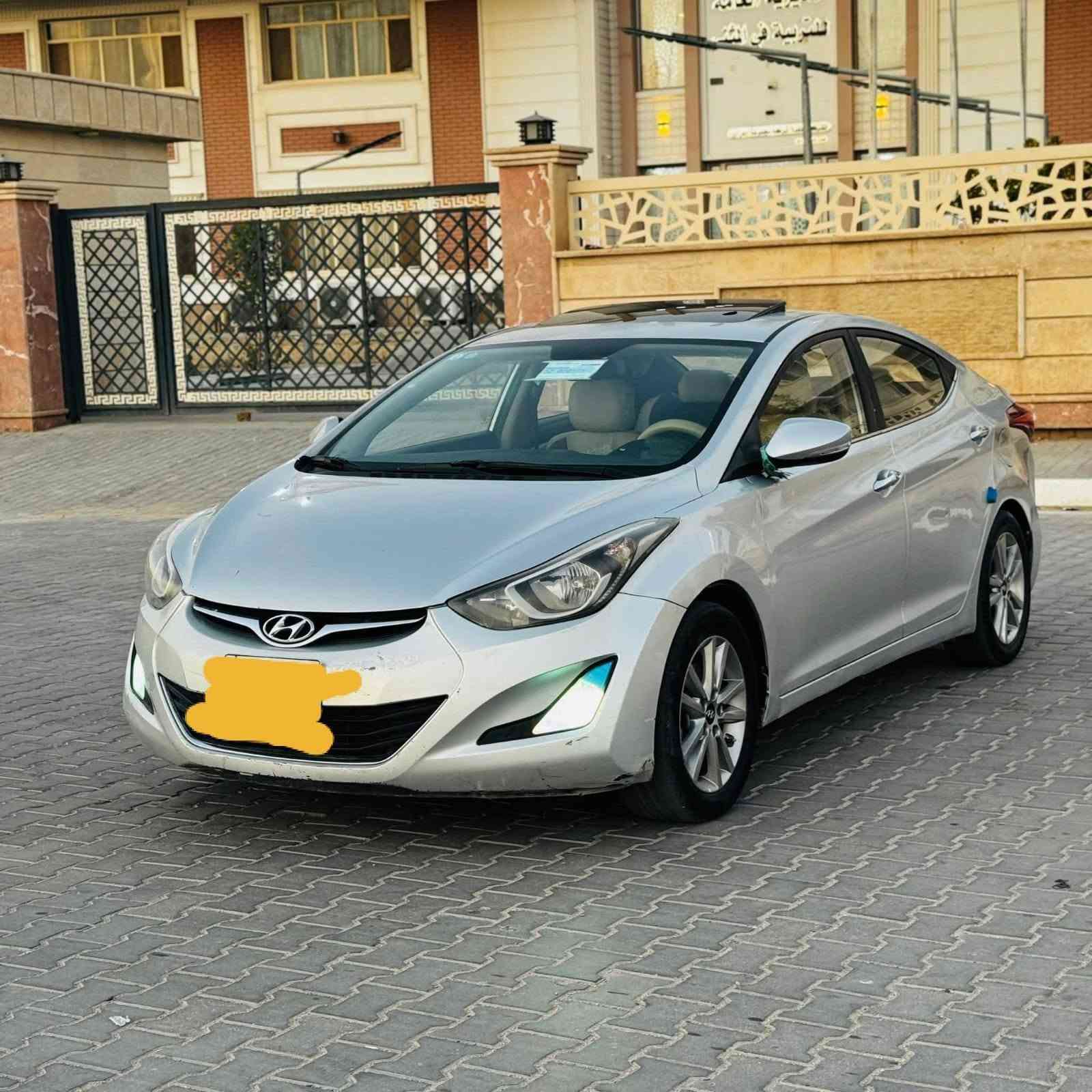 هونداي النترا
موديل 2014 
خليجي فول 
سنوية جديدة 
بصمه 
فتحة بالسقف 
محرك 2000 
تخم تاير 
تبريد جديد

السعر 120 وبيه مجال 
رقم صاحب السيارة واتساب ***********4
