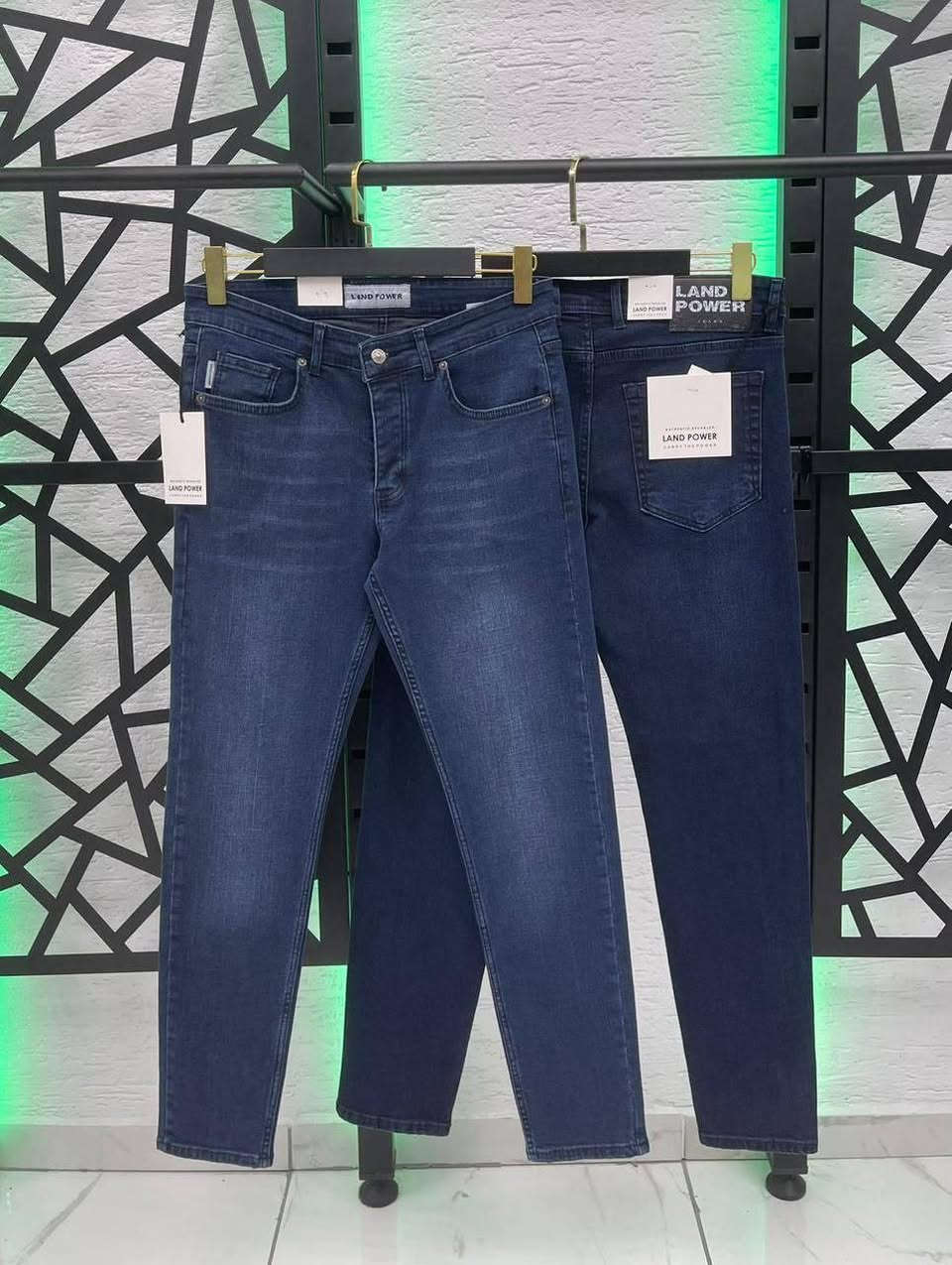 لاند بور تركي اصلي درجة اولى
قياسات  30/38 قطني
السيري 10 قطع ب125 الف


**إذا كنت صاحب هذا الإعلان وتريد حذفه لأي سبب، رجاءا أرسل رسالة إلى الدعم الفني**