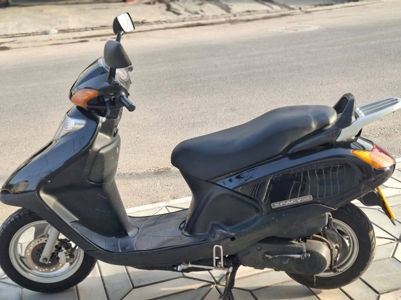 السلام عليكم... مكلف بالنشر
دراجة سبيسي ياباني كله شغال سلف وهندر وكهربائيات واوراق كامله كل نقص ما بيهه جيب فيتر وتعال فحص العنوان الكرادة الإتصال على صاحب دراجة ***********
