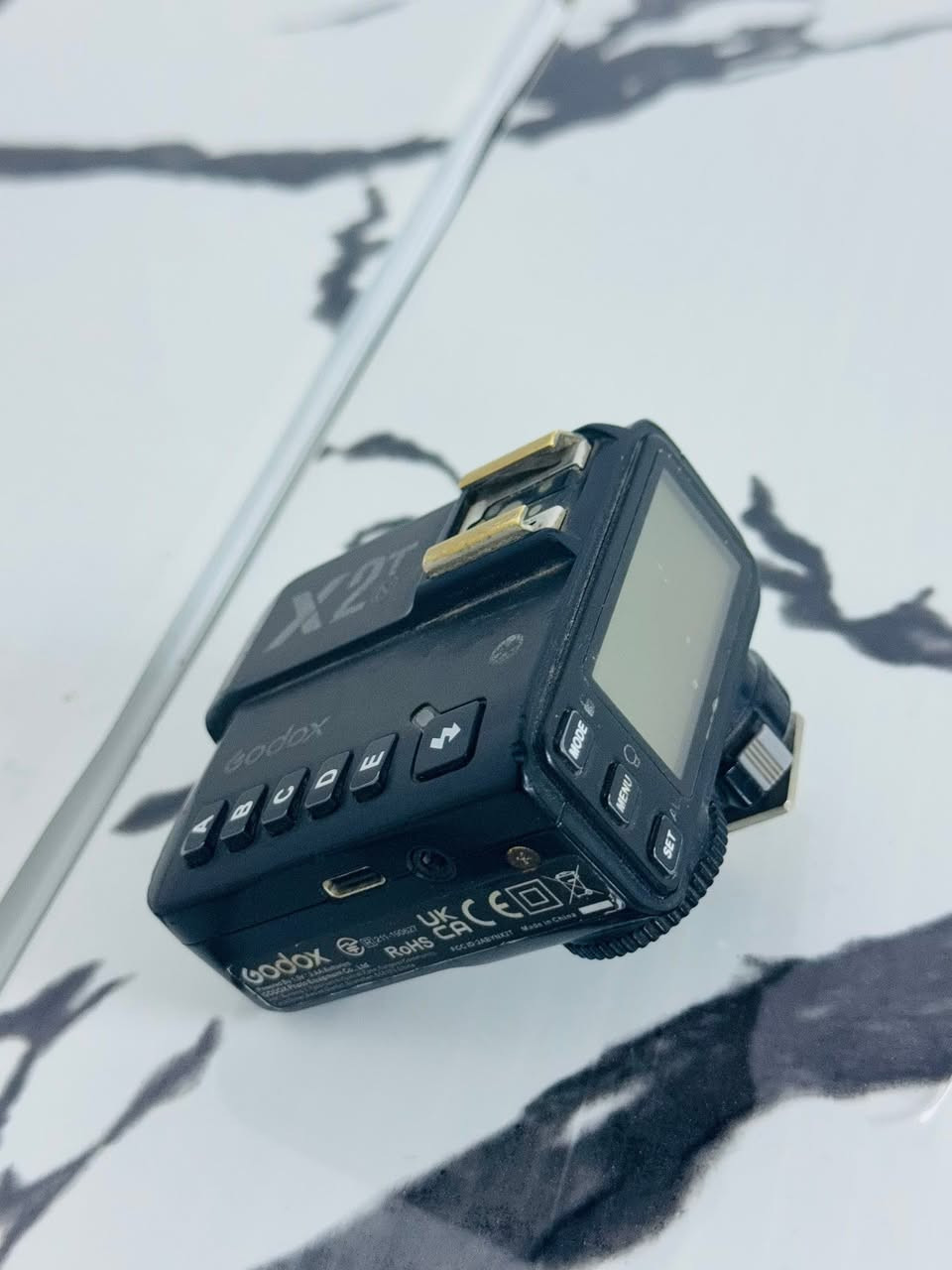 السلام عليكم اضائه 600pro  نضيفه جداً  واستخدام قليل مثل ما موضحه بالصور للبيع وبسعر مناسب يوجد توصيل
للاستفسار اتصل :***********
