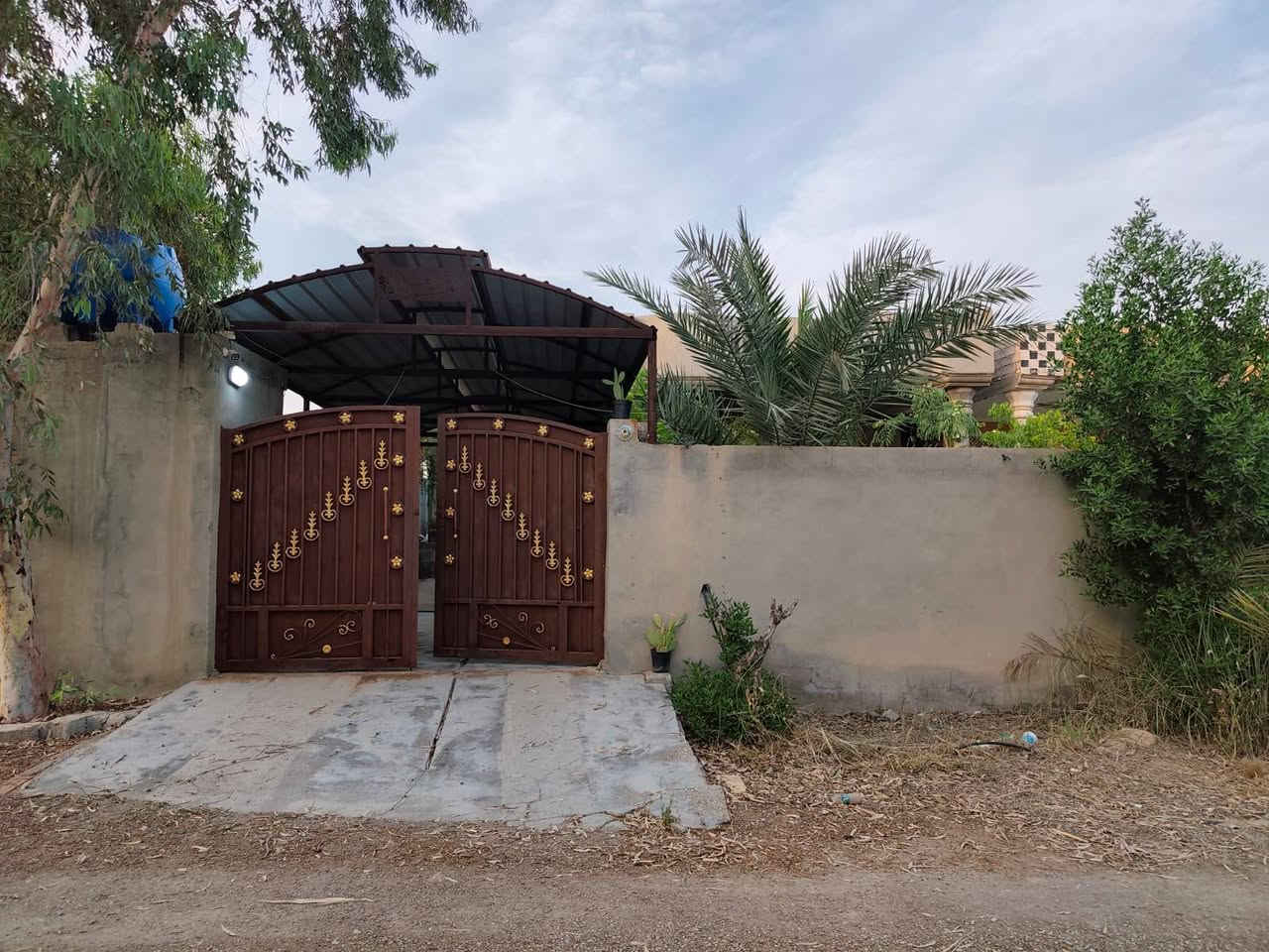بيت للبيع مستعجل المساحة ٦٠٠ متر زراعي يم المحطة الغاز فوزي مقابيل ابوخريبيش اتصال ***********
