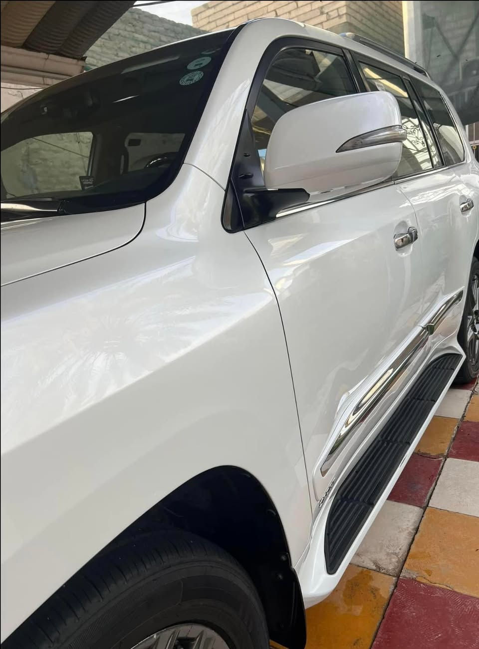 السلام عليكم ورحمة الله وبركاته

للبيع: لكزس LX570 Sport S موديل 2014

🔹 رقم أربيل – السيارة باسمي (تحويل مباشر) . 
🔹 بارد بالهلال الجاملغ الخلفي عكس السائق جدا     
      بسيط . 
  🔹 السعر :  415 وبيه مجال . 

المواصفات (1/1):

✅ فتحة سقف  
✅ مصابيح زينون  
✅ شاشة كبيرة ويا Apple CarPlay  
✅ نظام صوت فاخر  
✅ مقاعد جلد كهربائية ويا ذاكرة    
✅ مرايا جانبية كهربائية وياشفط   
✅ نظام رفع وخفض السيارة (الجكات)  
✅ خمس بصمات  
✅ دخول ذكي وتشغيل ذكي  
✅ باب خلفي (جنطة) كهربائي  
✅ تحكم بالستيرن  
✅ تدفئة للستيرن  
✅ تشغيل عن بُعد  
✅ رادارات جانبية  
✅ رادار أمامي   
✅ حساسات أمامية وخلفية  
✅ مثبت سرعة  
✅ نظام المحافظة على المسار  
✅ مانع انزلاق (Traction Control)  
✅ 7 مقاعد  
✅ 3 قطع تبريد 
✅ مقاعد تبريد وتدفئة 
✅ كاميرات محيطية 360°  
✅ زراق لايت  
✅ نظام نزول وصعود  

━━━━━━━━━━━━━━━━━━

السيارة جاهزة بالكامل وما تحتاج أي صرف، واستعمال شخصي فقط.  
نظيفة كلش وجديدة بمعنى الكلمة، والمعاينة خير دليل.

📍 الموقع: بابل

📞 للاستفسار: ***********
📞 للاستفسار: ***********
