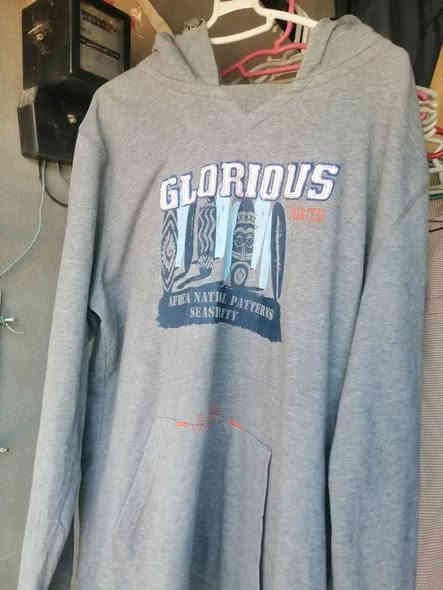 هودي شبابي بسعر 5000دينار
العنوان.. حي الطين فرع اسواق علي محلات السيد علي القوشجي
محل عبدالمهيمن البياتي لبيع البالات
موبايل ***********
