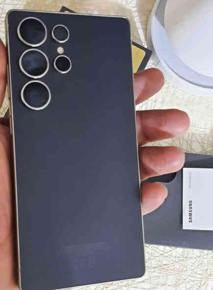 اس 25 الترا
ذاكره 256 عشوائيه 12💾
وكاله اصلي
اللون المميز التيتانيوم الاسود
مستخدم فقط شهرين 
الجهاز كارتون شوفة عينك
سعر 1125 الف
الرقم ***********
