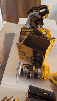 مديل ٢٠٢٥  جهاز فريزة من ماكه DEWALT  7سرع 20  فولت سعر ٢٨٠ فارع  ٠٧٧١...