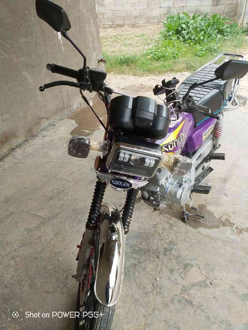 سلام عليكم دراجه ايراني سونك مكينه 200 بعدها زيرو ماشيه 1000 كيلو مكينه بجيس شلعه ومعدل موديل 25 نهايه ال 25 عارضها ب 875 بيها مجال حك جيتك مكاني بغداد رقمي ***********
