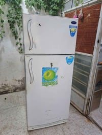 ثلاجه حجم كبير بلادية مداخلة تصليح للاستفسار الاتصال 07705853586