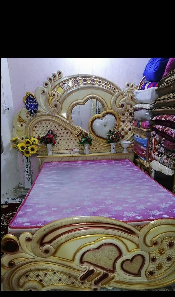 السلام عليكم غرفه اللبيع خت الجديده ابيع بيع مستعجل سعر650وبيها مجال الكومديات والزاويه موجوده وهاذ رقمي***********بي وتساب
