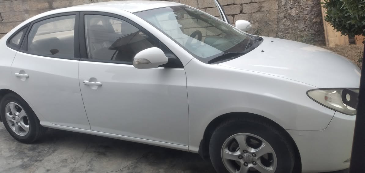 النترا  2011  كلين بس تعديل بارد شبر فول مواصفات بدون اشخوط سنويه جديده محرك كير تبريد تخم تاير جديد ربع مابيها  مصرف  السعر  (         ١١٨      )  للا ستفسار ***********
