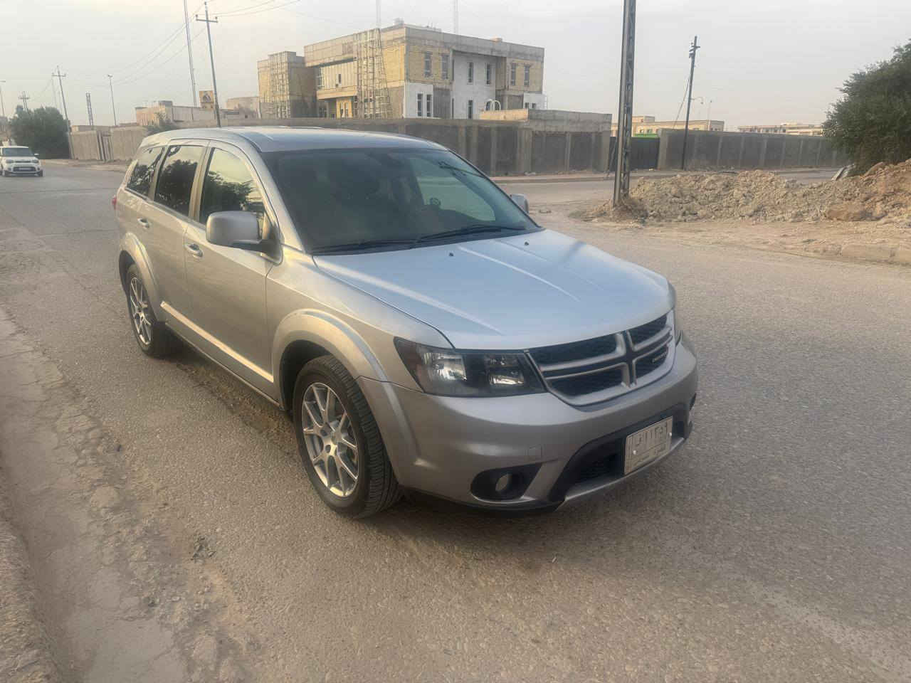 لبيع دوج جورني 2019 وارد امريكي سياره جديده بالواقع احله من الصوره محرك سته سلندر سبعه راكب تبريد 3قطع  رقم بصره باسمي فول مواصفات السعر 170 لتصال ***********
