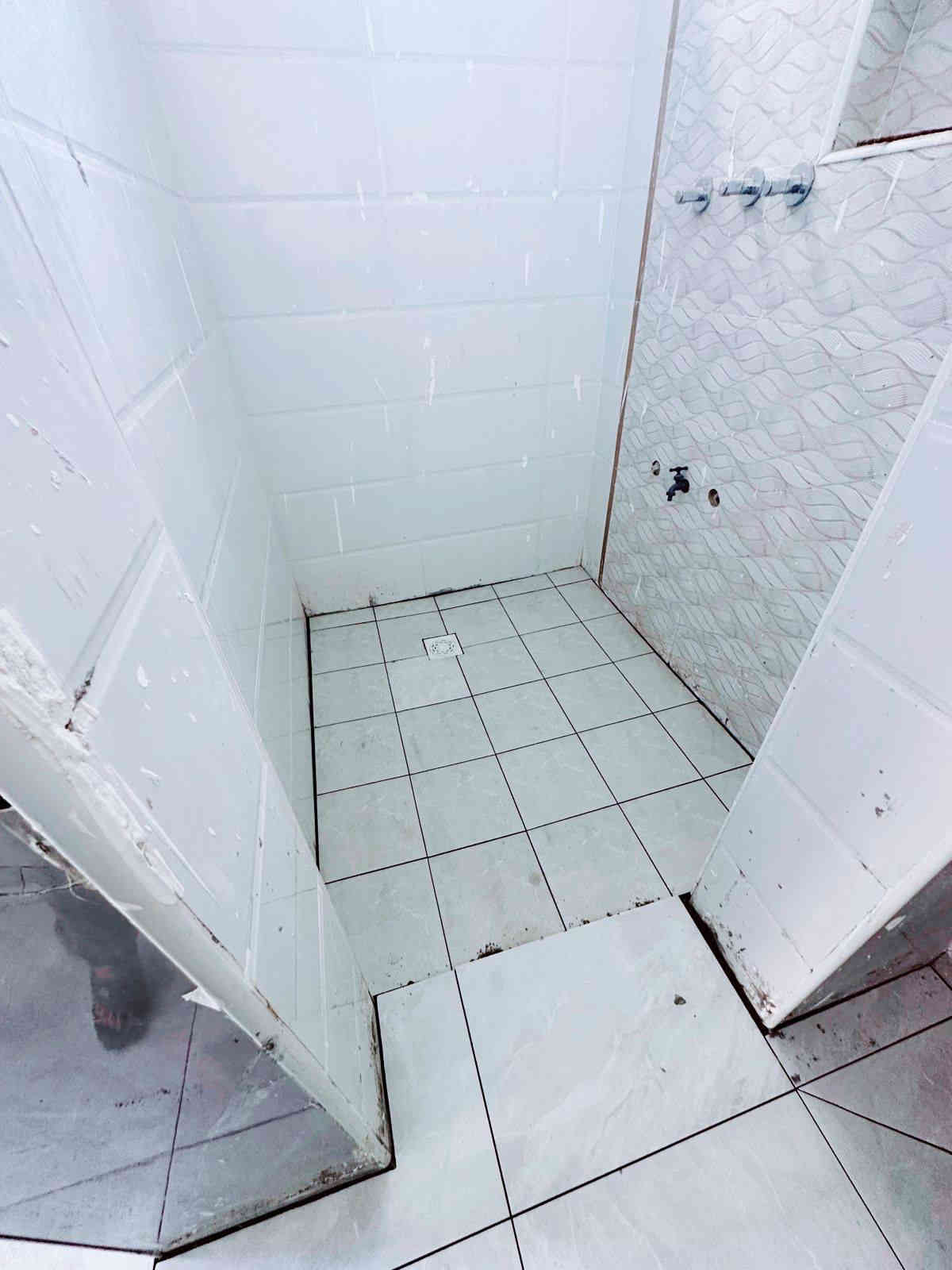 السلام عليكم خلفله #سيراميك #ارضي #مرمر #درج شغل نظيف ومرتب واهاذ كدامكم واتنمئ ينال اعجابكم وهاذ باب زرقنه....
#الرقم ***********
