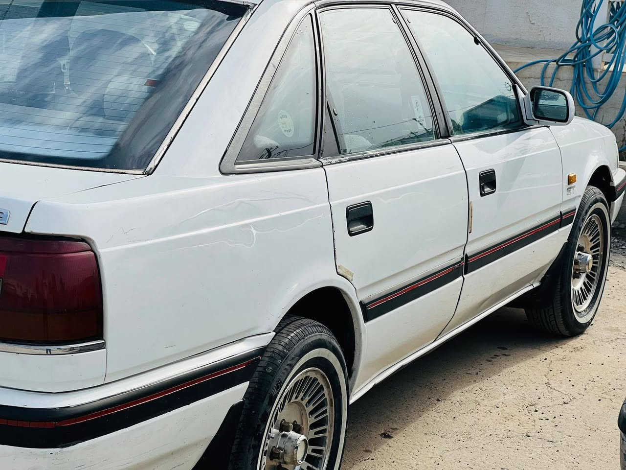 للبيع مازدا حجم626  رقم كركوك انكليزي سنويه لغاية 27 السعر 47 $ موبايل *********** مكاني الحويجه  لا ضربه ولاخياس ولاتبديل  كهربائيات كلة شغالة دواخل نضيفة  باتري جديده تخم تايرات جديده
