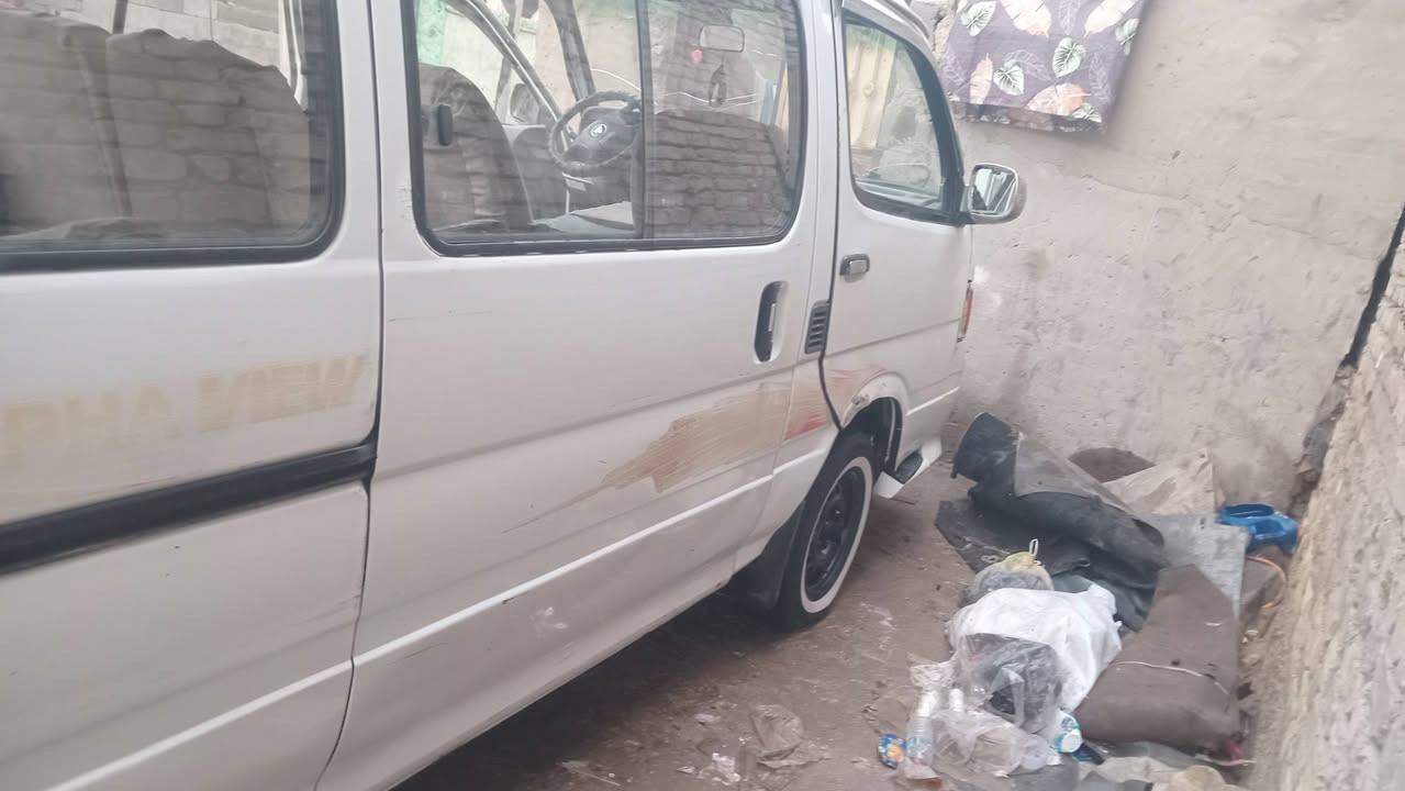 سياره فتون ٢٠١٠ بيها كير مكينه ونجي مصفره تحويل ثاني يوم رقم بابل احمر رقم الشاصي شعار بالتكنه للبيع السعر ٣٥
العنوان بغداد مكلف بالنشر 
***********
