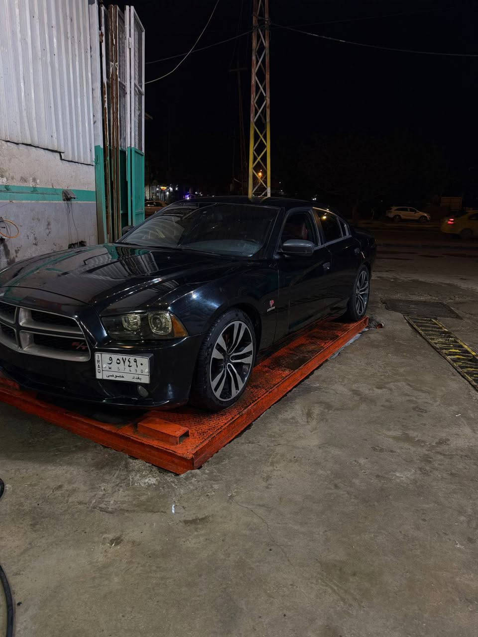 سلام عليكم من رخصة الادمن المحترم
جارجر Rt   2012 وراد كندي رقم بغداد مشروع وطني بأسمي ارتي ماكس فول مواصفات للبيع
المواصفات معروفة 
فتحة سقف                                                 رادار امامي وخلفي                               زنون شادلها بالكامل عالي ناصي وبلاجكتورات.                                             خزن ميموري 
تحكم ستيرن
ستيرن كهرباء تدفئة
سكليتر وبريك كهرباء
هيترات بالمري 
تشغيل عن بعد 
ويل عشرين 
كلاصات تدفئة تبريد 
كامره
مري قلاب 
كشنات امامي كهرباء تدفئة تبريد
كشنات خلفي تدفئة
منضومة غاز 60 لتر يعني تتونس
شاشة جبيرة اس ار تي
مروحه دبل مال اس ار تي 
تخم بلكات ريسنك ١٦ بلك قبل اسبوع شديتهن
ولف حماوة ريسنك 
تخم تاير جديد
كير عصا محرك خير من الله  
السيارة ماشية٢٣٠ الف كيلو صور الحادث موجودات وسونار هم موجود السعر 125 السيارة مكانها بالنجف ***********
