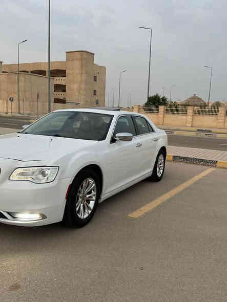 السلام عليكم 
اوباما 2017 معلايه 2023 
رقم فحص حره تترقم جميع المحافظات
فول مواصفات سياره
دخول جديد على وضع الشركه
بيها قطعتين صبغ وحده كلير من امريكا
حادثها كلش خفيف بدون دواخل
للبيع فقط السعر 180$ وبيها مجال
*********** الزبير
