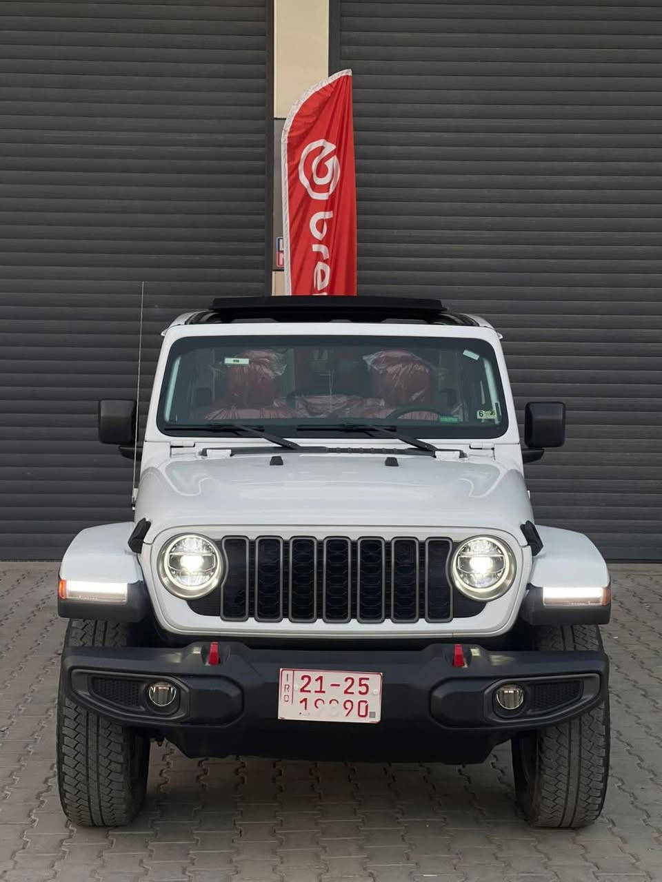 جيب رانكلر 2023 sport
اربعة سلندر توربو 
فولل مواصفات 
بانوراما
كشن هيتر 
سكان هيتر
جامات كهربائية
ماشي ٢٠ الف ميل
مرقم كامل سليمانية
 بدون صبغ فقط اصبعين بارد بخشم بنيد
ارباك بس استيرن طاك
سعره 320 ورقة ومجال
للأستفسار اكثر
***********
