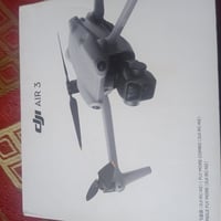 حبايب درون اير 3   الدرون طياره فقط 5 ساعات  نضافه 100/100 السعر مليون...