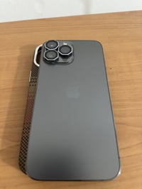 ايفون 13 برو ماكس • ٢٥٦ • بطاريه ٨٠