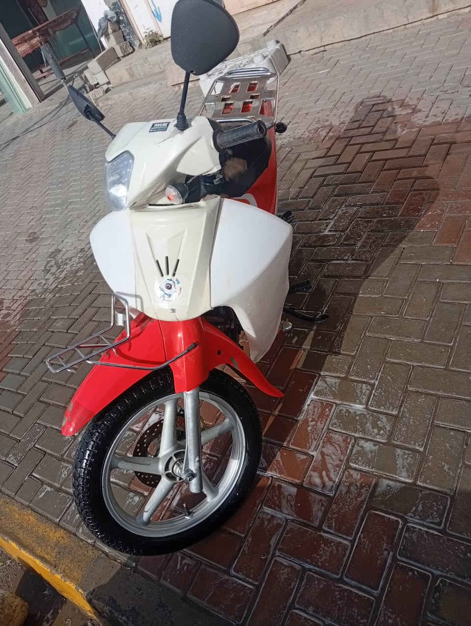 السلام عليكم لبيع سرفيز 
كله شغاله 
ب550
***********
مكان بلد
