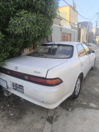 كراون • ١٩٩٣ • نجف ابوصخير