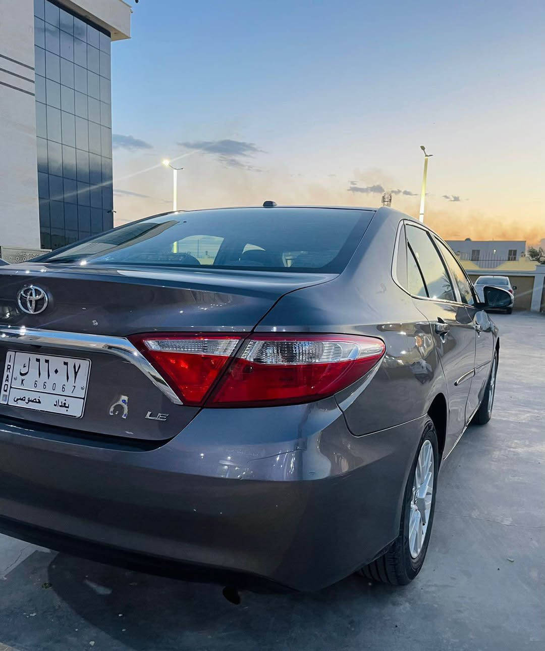 السلام عليكم 

للبيع فقط __ كامري وارد أمريكي 

موديل 2016 __Le

رقم بغداد تحويل مباشر

حادث السياره باب وجاملغ خلفي من امريكا

وهنا صار بيها جاملغ خلفي بدون دواخل والقمارة جارده واني صبغتها

وصور الحادث موجوده وصوره السونار مرفقه وصوره القماره قبل الصبغ مرفقه 

مكينة كفاله وگير كفاله 

السيارة بدون نواقص تخم تاير جديد وادامه كامله عليها

سعر السيارة __130 $  وبيها مجال 

*********** الرمادي, الأنبار

