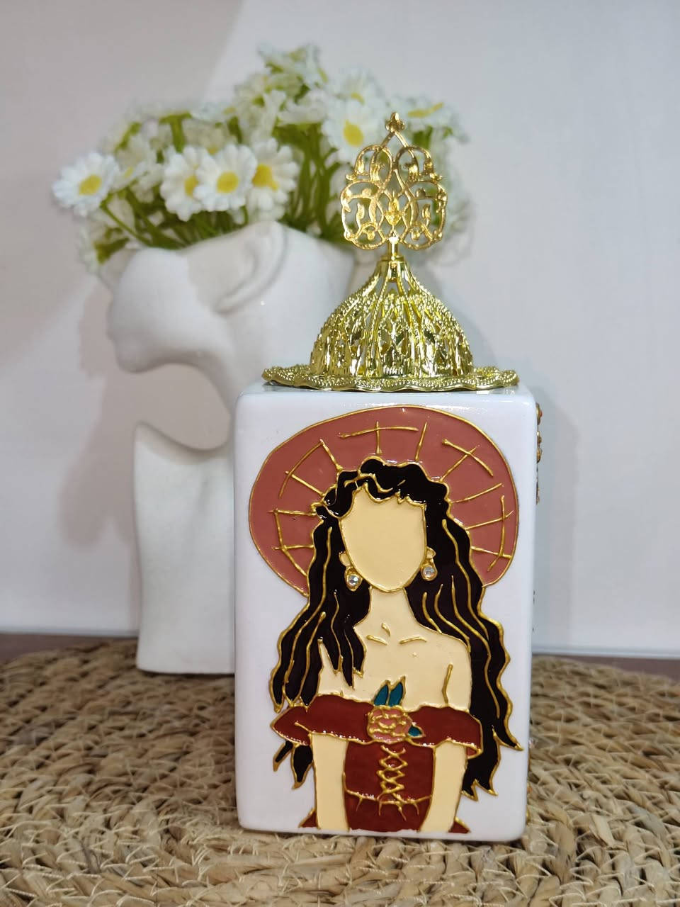 أقدّم رسم يدوي مميز على الزجاج حسب الطلب 🎨
قطع فريدة، تفاصيل ناعمة، وشغل كله ذوق وحب ❤️
✔️ يصلح للهدايا
✔️ زينة للبيت أو المكتب
✔️ تصميم حسب ذوقك (أسماء – عبارات – رسومات خاصة)
إذا تحبين شي مختلف ويعيش وياج، هذا شغلي 👌
📩 للتواصل والطلبات راسليني خاص
📸 تابعي الصفحة حتى تشوفين كل جديد


**إذا كنت صاحب هذا الإعلان وتريد حذفه لأي سبب، رجاءا أرسل رسالة إلى الدعم الفني**